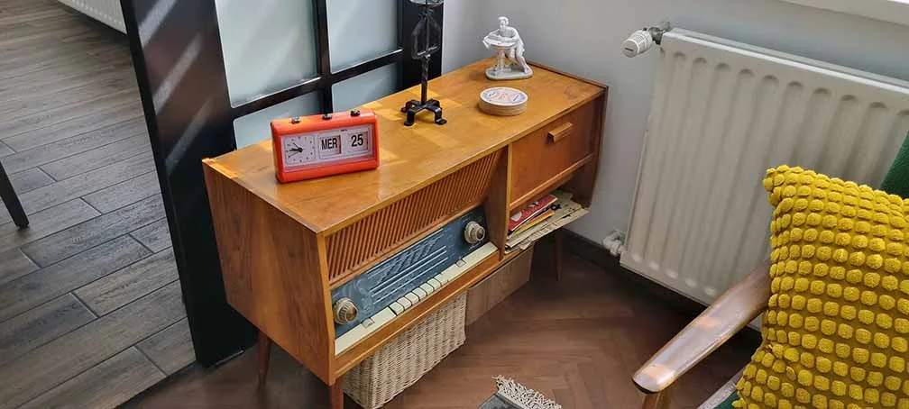 Vintage Bulgarian radio cabinet with red clock